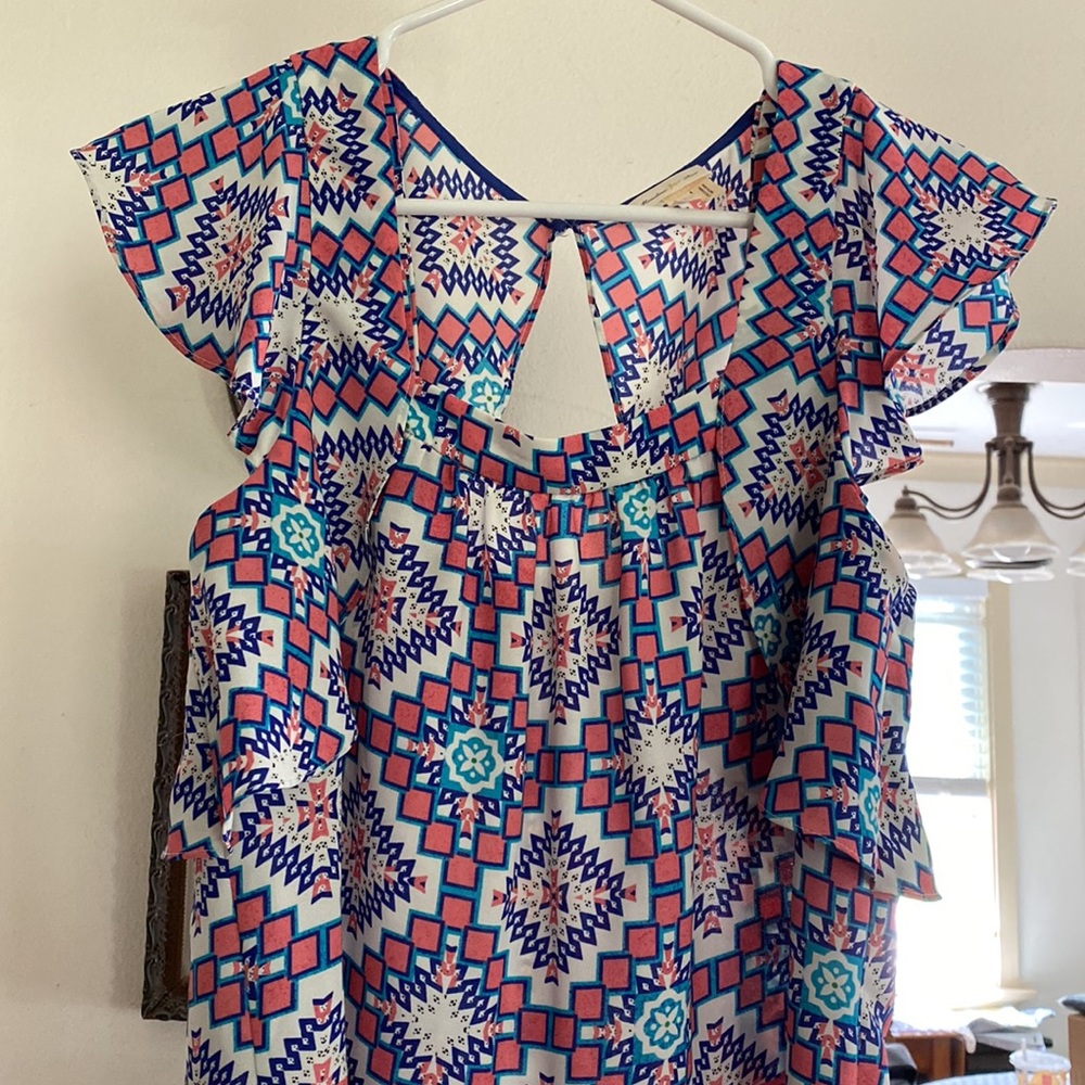 Meadow Rue - size 2 fluttering sleeveless blouse